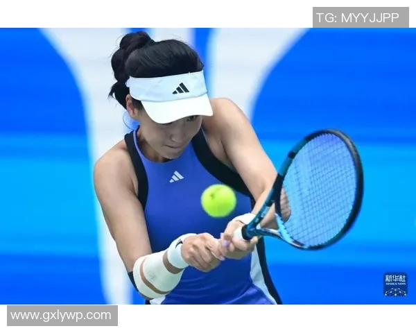 武汉网球队在大师赛中的灵活性展现与战术调整分析