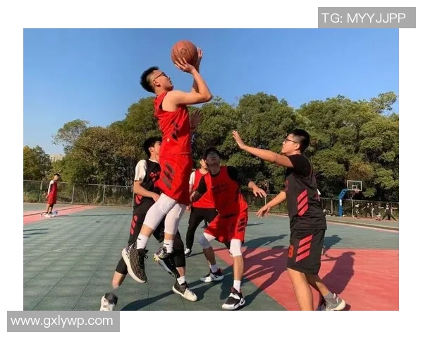 成都篮球队耐力训练的挑战与突破探讨 成都篮球队耐力训练的挑战与突破探讨